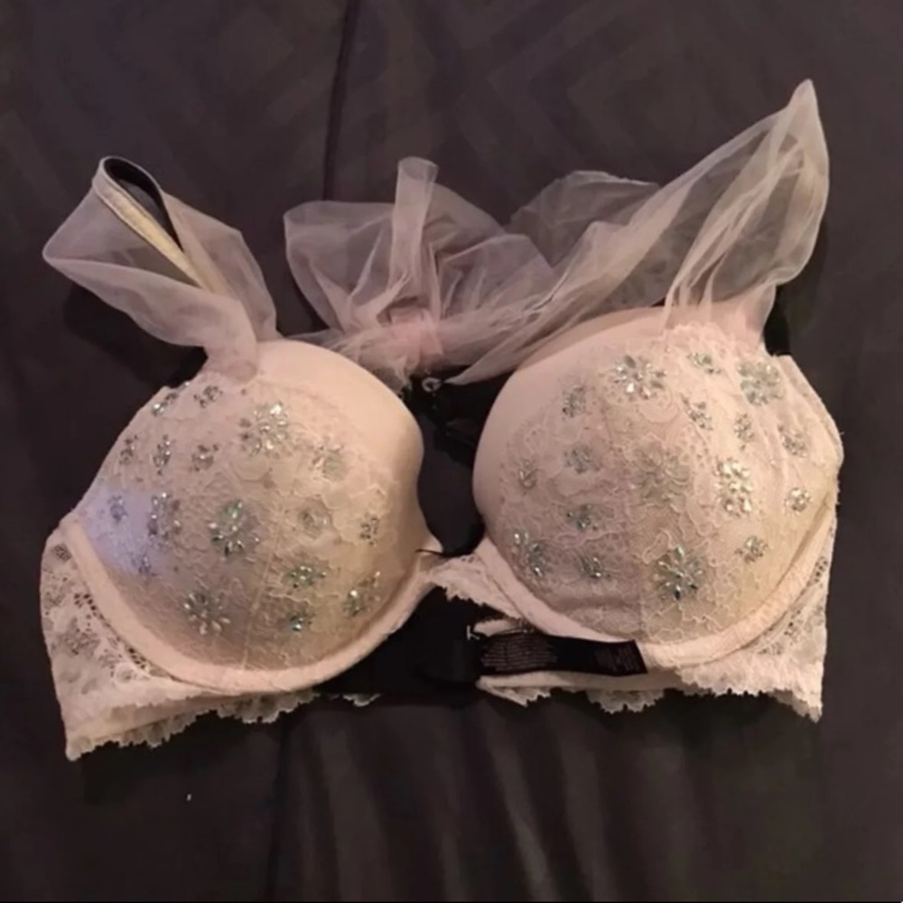 Victoria’s Secret Push Up Bra